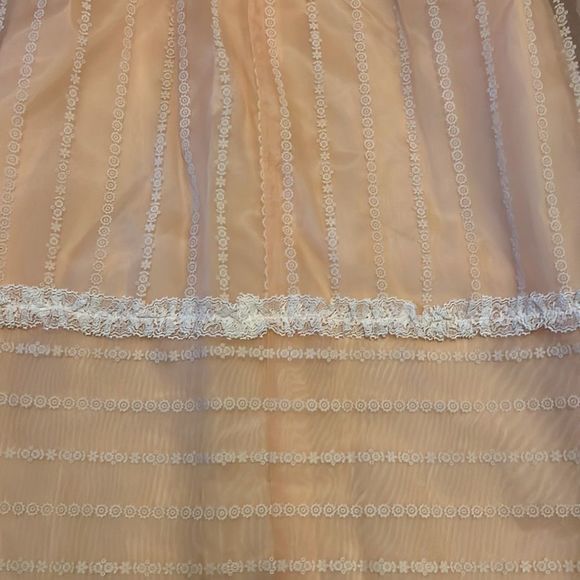 Vintage peach Lorrie‎ Deb Gown - Picture 3 of 5
